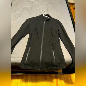 Lululemon Define jacket in black size 6